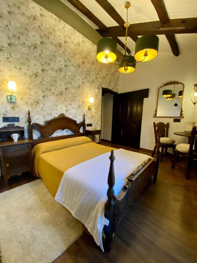 Casa Brandariz Guest House Santa Maria de Arzua ภายนอก รูปภาพ
