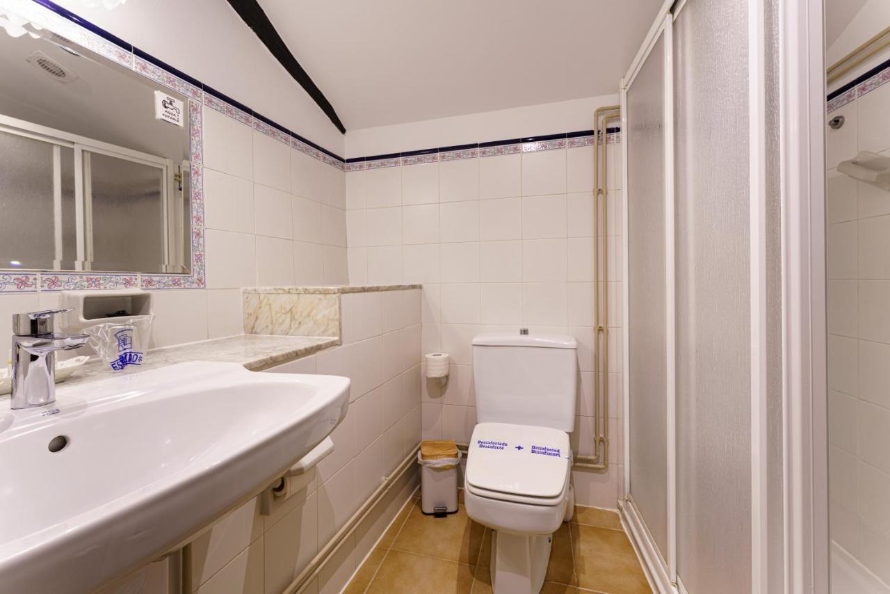 Casa Brandariz Guest House Santa Maria de Arzua ภายนอก รูปภาพ