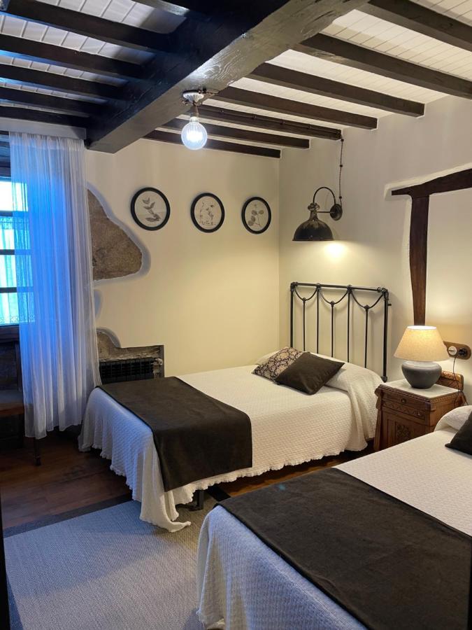 Casa Brandariz Guest House Santa Maria de Arzua ภายนอก รูปภาพ